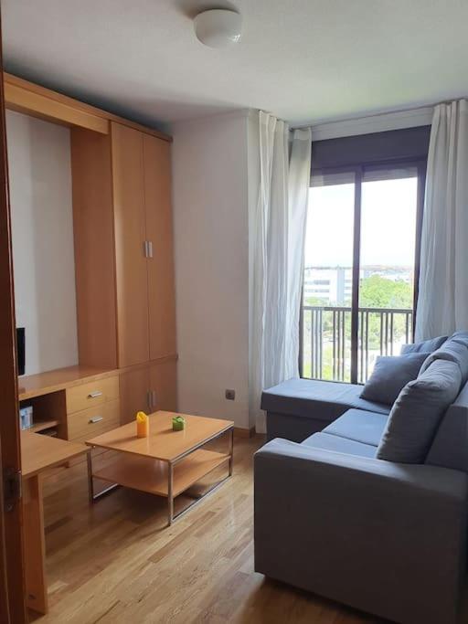 Ferienwohnung Piso, Cerca Al Aeropuerto Madrid Exterior foto